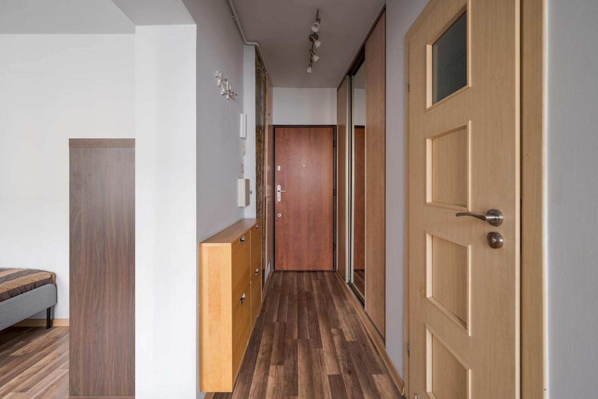 Stay With Friends In Warsaw Apartment Exterior photo